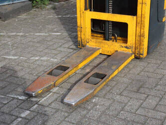 2001-jungheinrich-ejc12-1439437-46416759