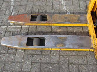 2001-jungheinrich-ejc12-1439437-46416760