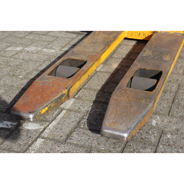 2001 جنجهينريتش EJC12-46416761