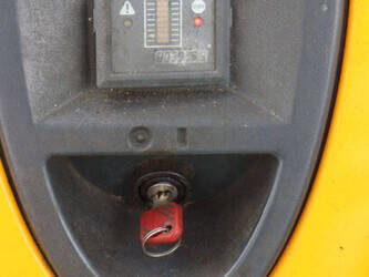 2001-jungheinrich-ejc12-1439437-46416769