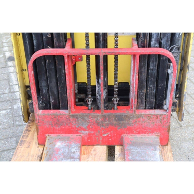 2010 هايستر S1.5S-46416804