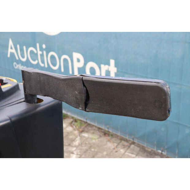 2010 هايستر S1.5S-46416807