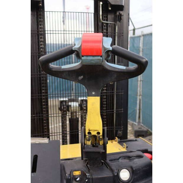 2010 هايستر S1.5S-46416809