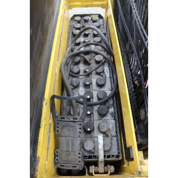 2010 هايستر S1.5S-46416812