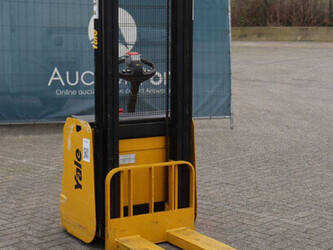 2015-yale-ms12-ac-46416819