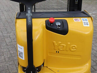 2015-yale-ms12-ac-46416827