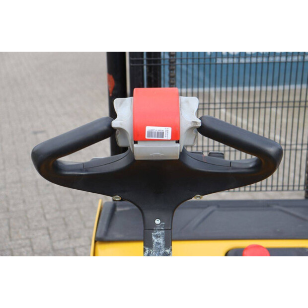 2015 Yale MS12 AC-46416829