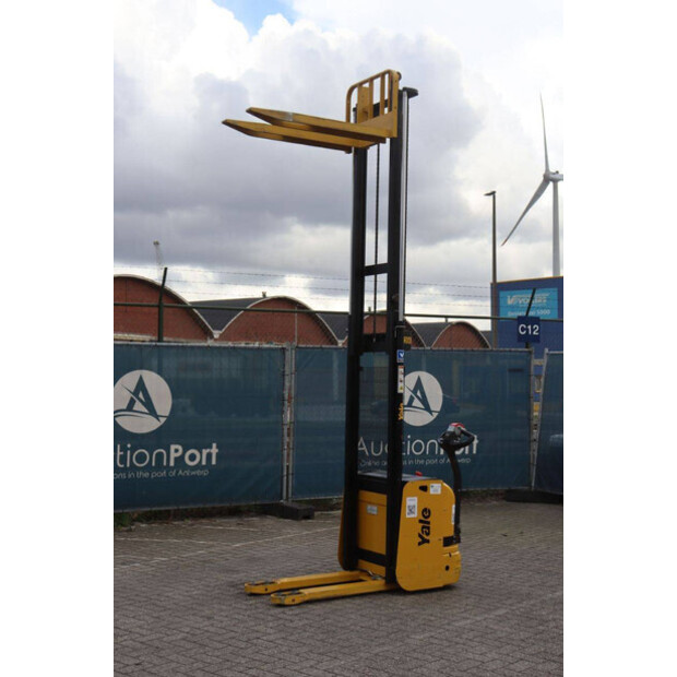 2015 Yale MS12 AC-46416835