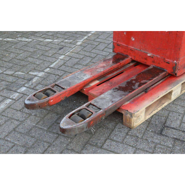 2014 ليندي T16-46416849