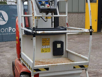 2012-jlg-toucan-8e-1439442-46416866