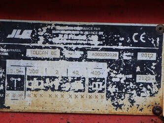 2012-jlg-toucan-8e-1439442-46416877