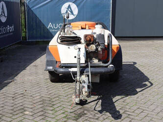 bradley-2000s80-1439448-46417089