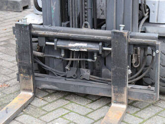 2012-still-rx60-20-1439450-46417152