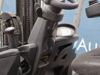 2012-still-rx60-20-1439450-46417165