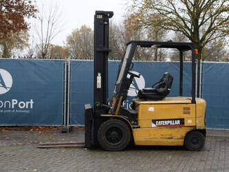 Image for LIFTS Caterpillar EP30K