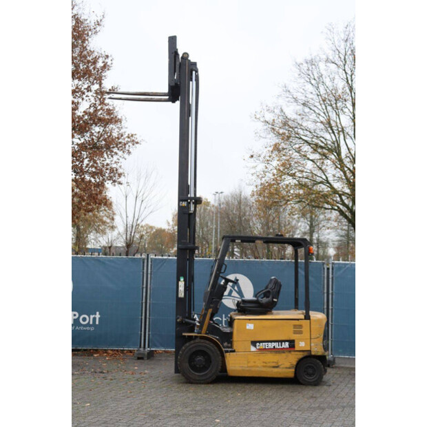 Caterpillar EP30K-46417250