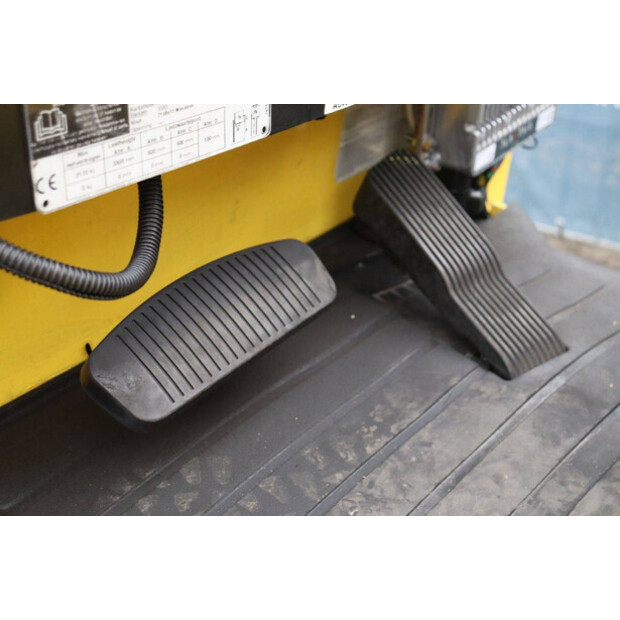 2015 هايستر E3.2XN-46417339