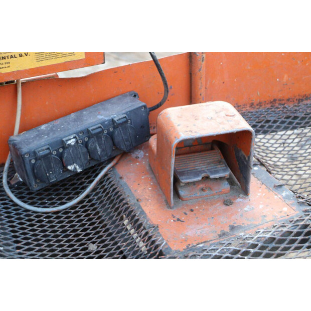 2004 Hitachi HX140B-46417414