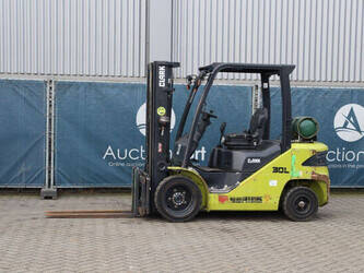 Image for LIFTS 2019 Clark S30L