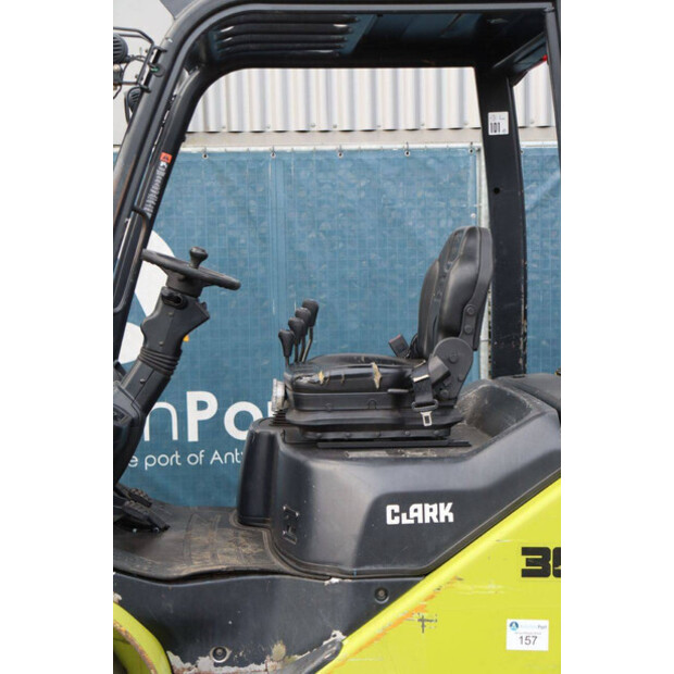 2019 كلارك S30L-46417640