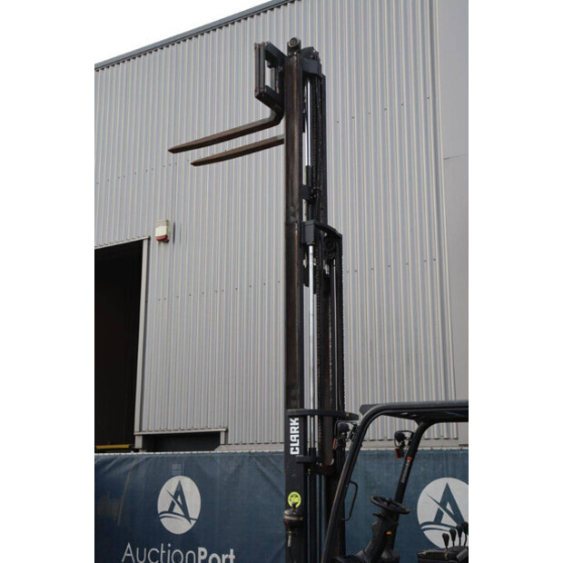 2019 كلارك S30L-46417658