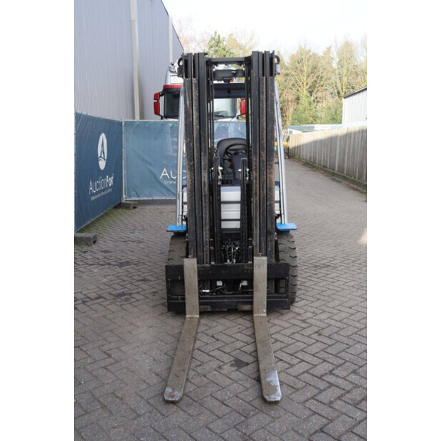 2020 Cesab M325-46417666