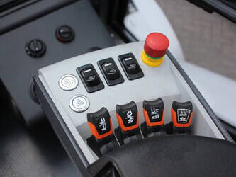 2022-carer-a160-1200x-1439469-46417836