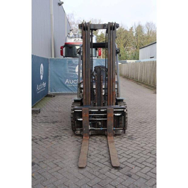 2016 Toyota 02-8FGF30-46417889