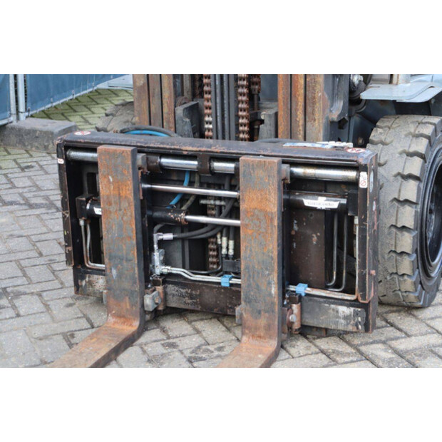 2016 Toyota 02-8FGF30-46417892