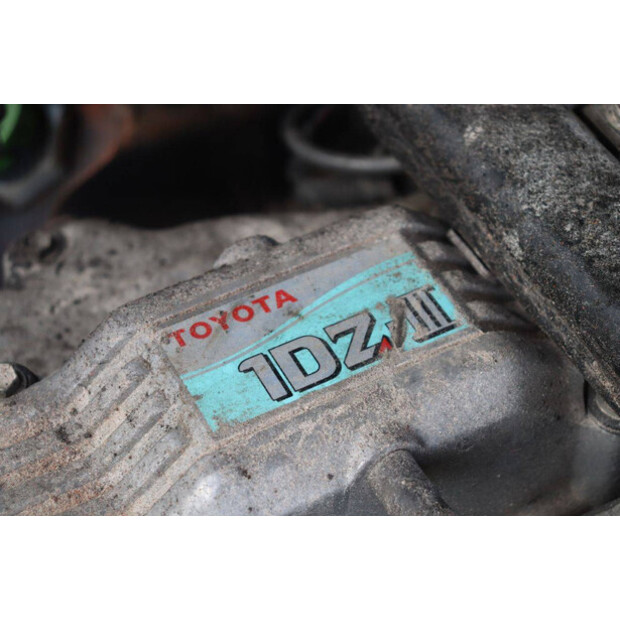 2016 Toyota 02-8FGF30-46417916