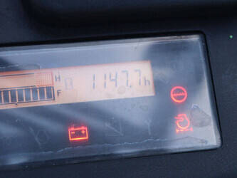 2015-cesab-m330d-1439473-46417983