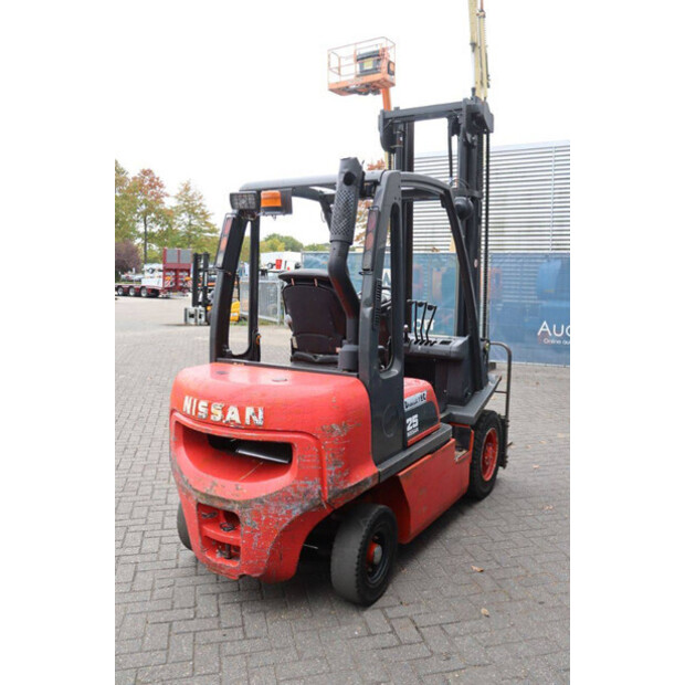 NISSAN FD02A25Q-46417998