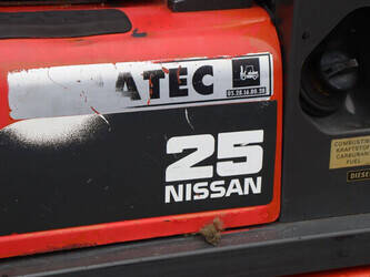 nissan-fd02a25q-1439474-46418006