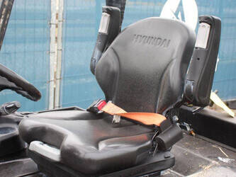 2019-hyundai-25b-9-1439475-46418056