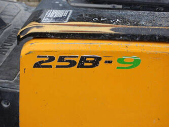 2019-hyundai-25b-9-1439476-46418074