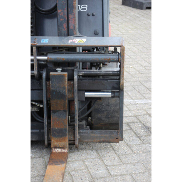 2004 ليندي E18C-02-46418159