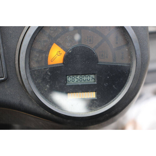 2004 ليندي E18C-02-46418172