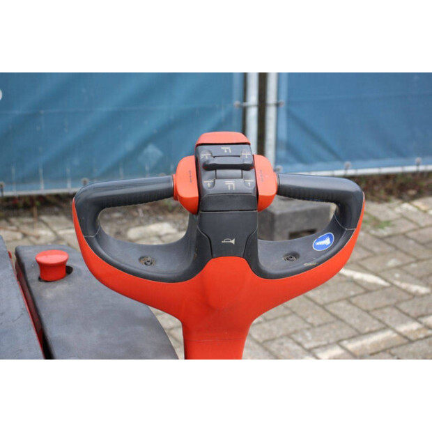 2017 فينويك-لينك L16-46418189