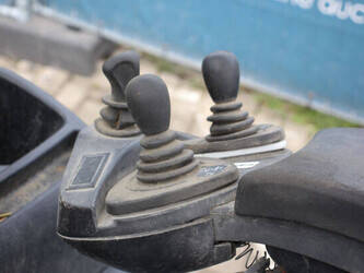 2013-fenwick-linde-e20ph-01-46418233