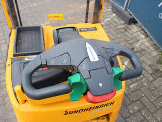 2012-jungheinrich-erc214-46418289