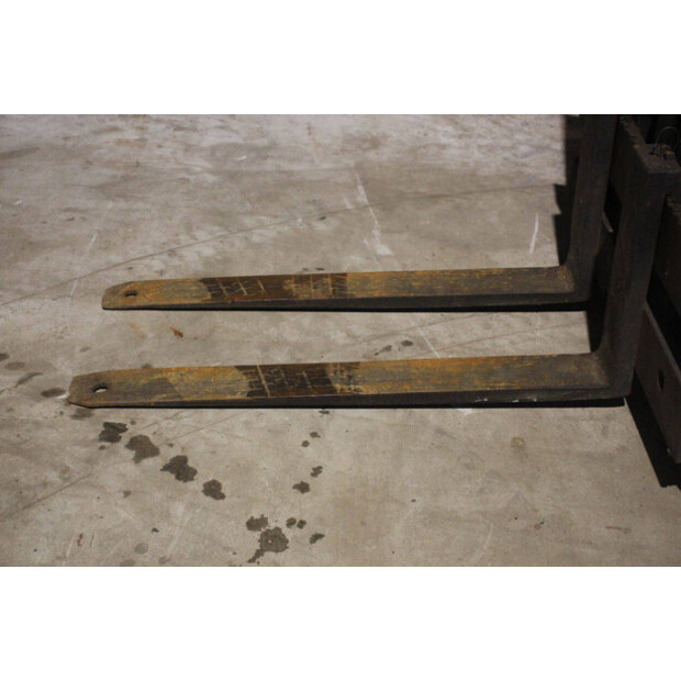 Datsun QF02-46418472