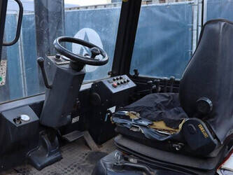 2003-still-r70-40-1439499-46418576