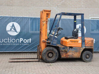 Image de CHARIOTS ÉLÉVATEURS Toyota 5FD25