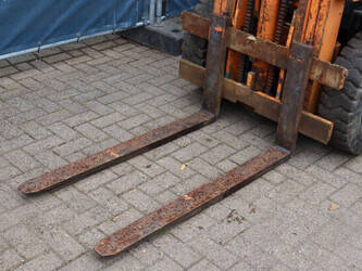 toyota-5fd25-1439500-46418603