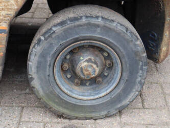 toyota-5fd25-1439500-46418607