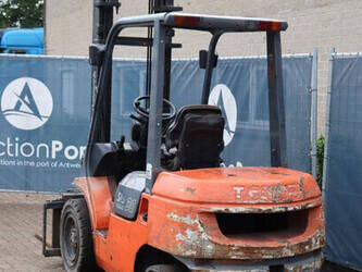 2002-toyota-02-7fdf30-1439501-46418633