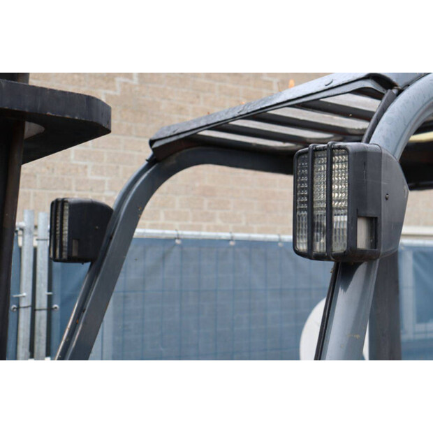 2002 Toyota 02-7FDF30-46418643