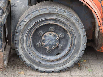 2002-toyota-02-7fdf30-1439501-46418644