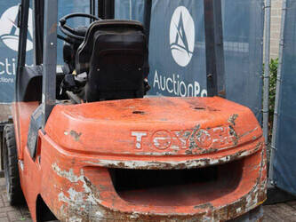 2002-toyota-02-7fdf30-1439501-46418646