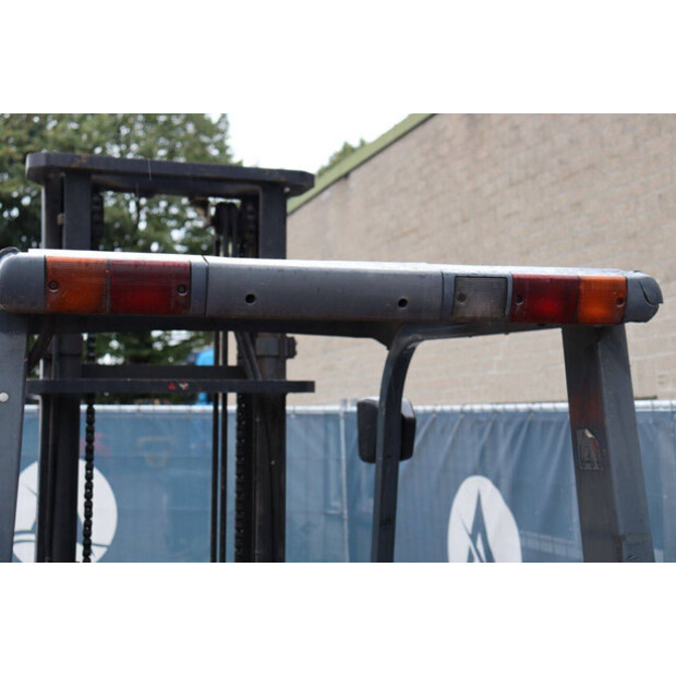 2002 Toyota 02-7FDF30-46418647